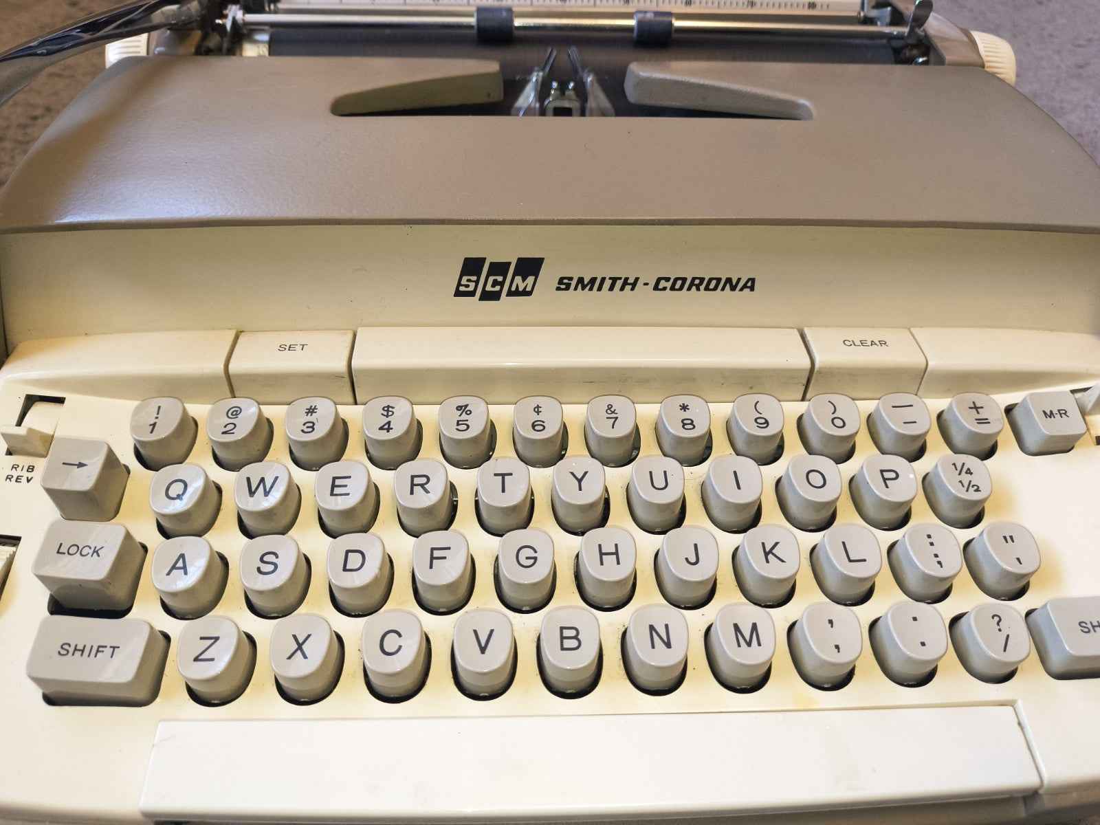 Smith‑Corona Galaxie Portable Typewriter Cream Working + Case - My Best Machine