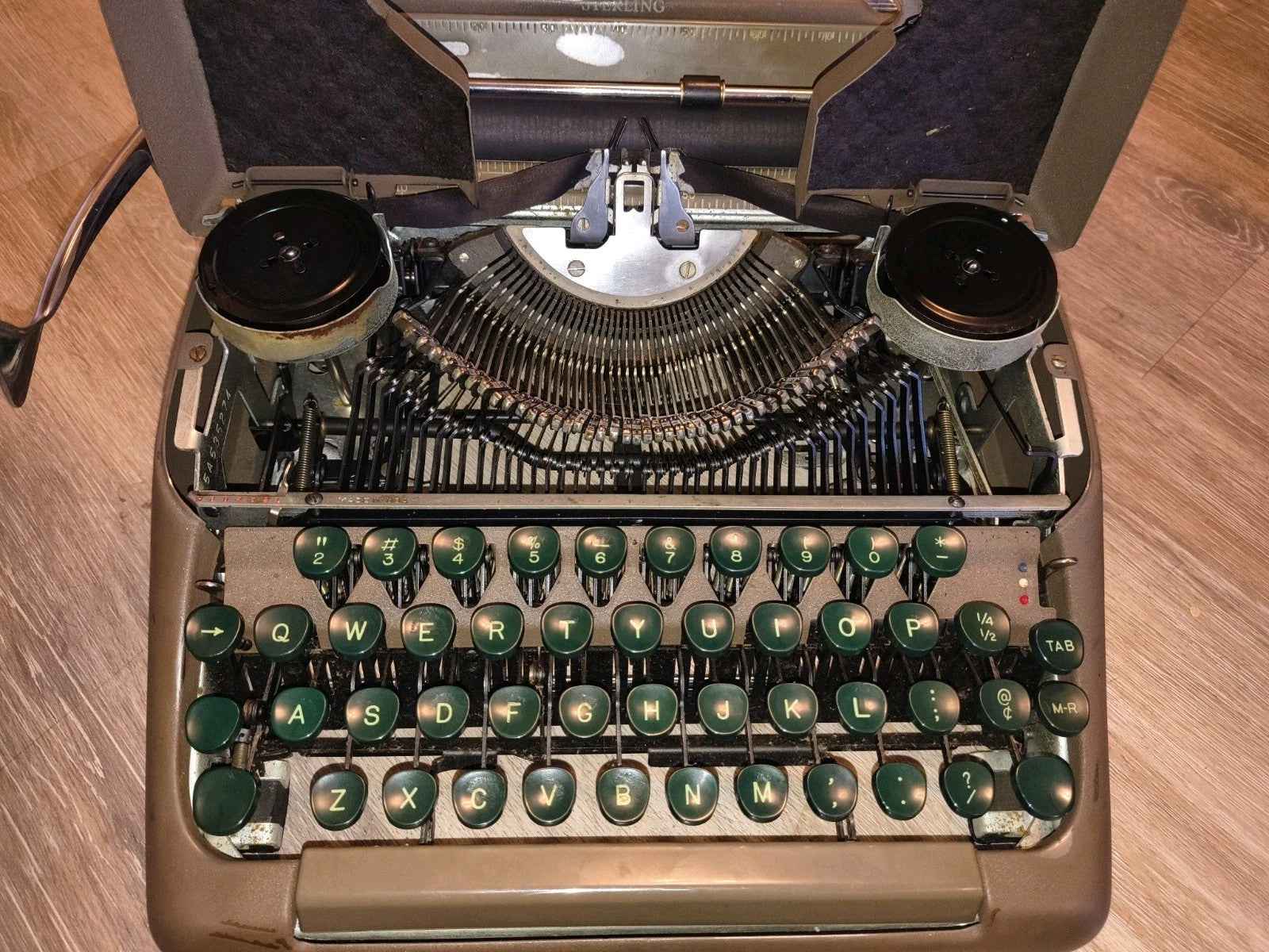 Smith Corona Portable Typewriter – Beautiful for Project (read) - High Value