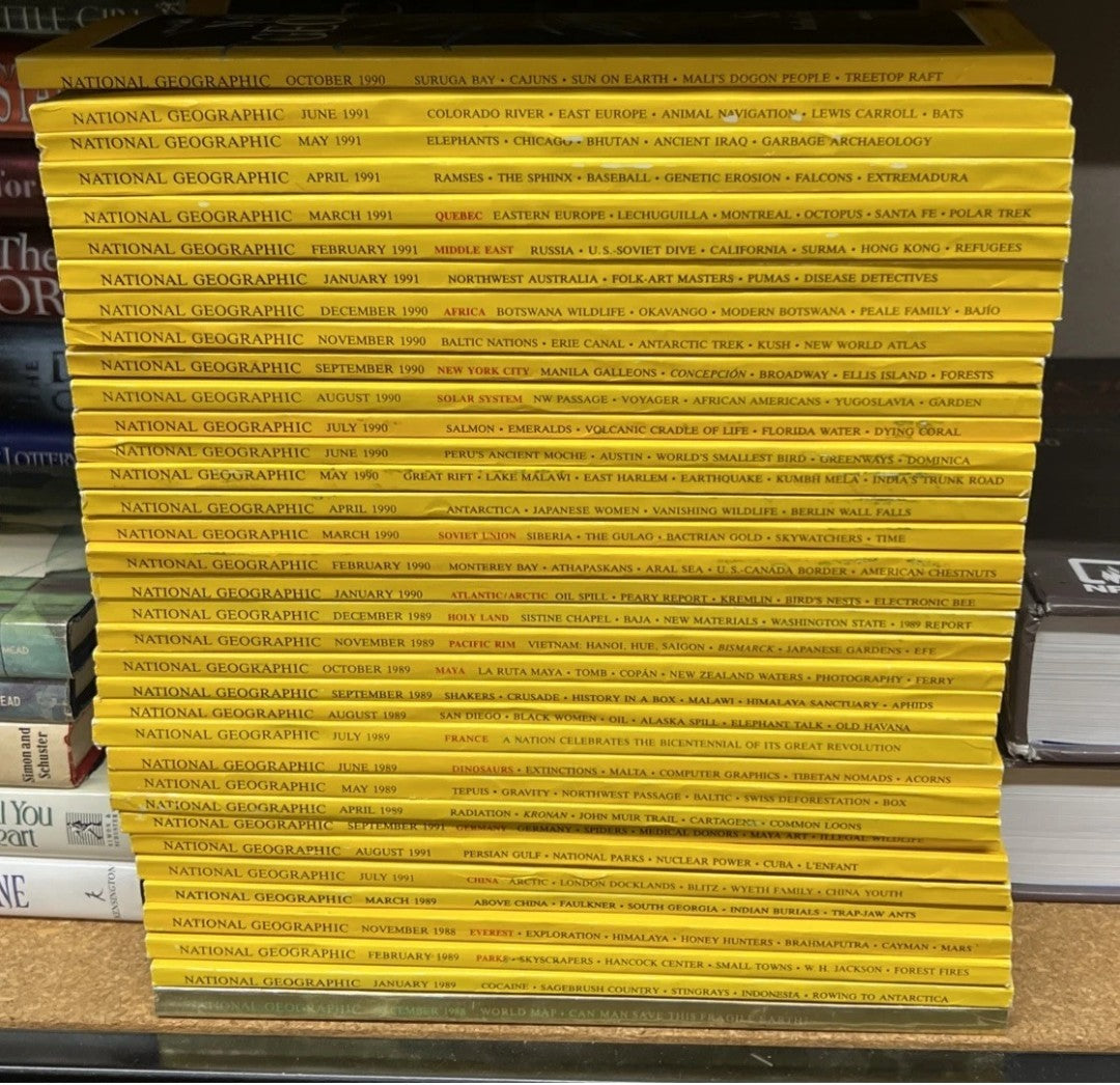Vintage National Geographic Magazine Lot of 18 Random Selection