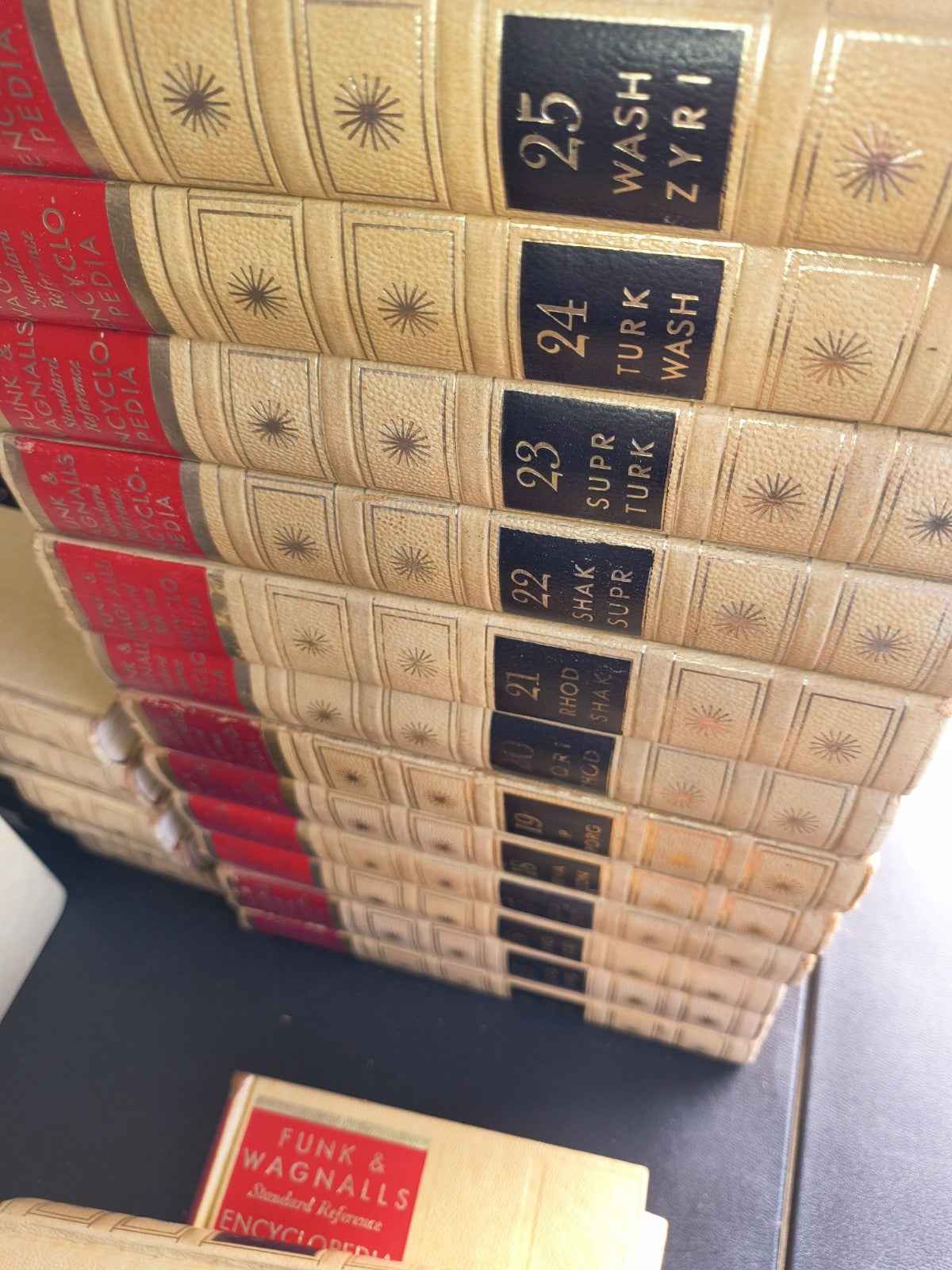 Vintage Complete Funk & Wagnalls Standard Reference Encyclopedia 1960